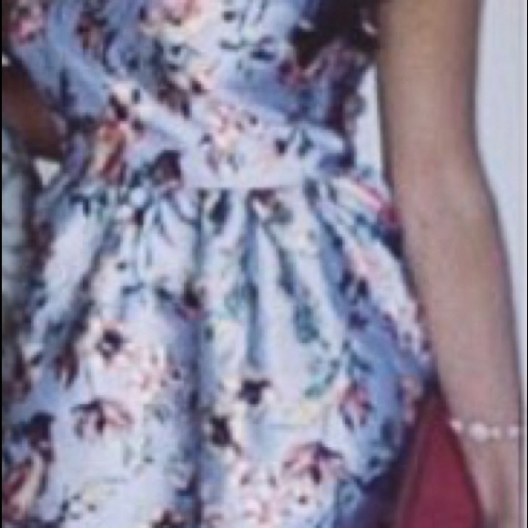 Beautiful light blue Floral Dress worn once - Picture 6 of 7